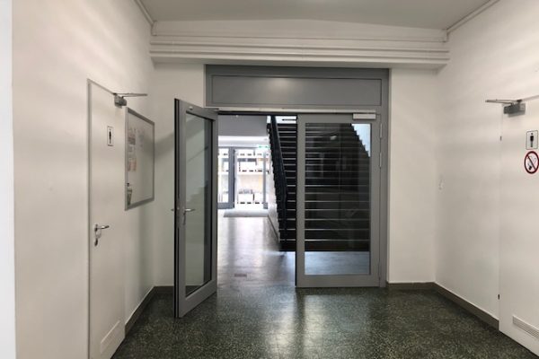 öbb_st_pölten_inside_4